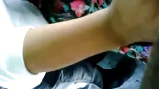 Flickor reaktion vid beröring dildo