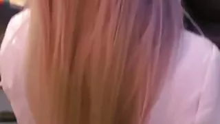 Extrem sex utomhus med söt blond