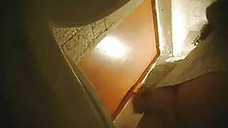 Mi hermana hurgandose el culito