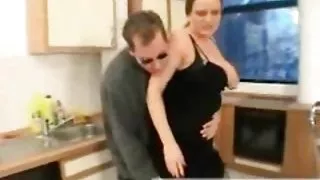 Ronny und sein kameramann machen sich en 3 hausfrauen sprang