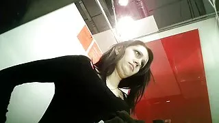 Chava grabada probandose ropa 1