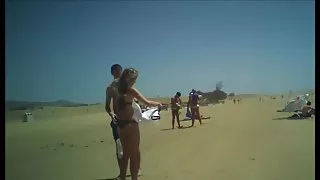 Flickan på stranden