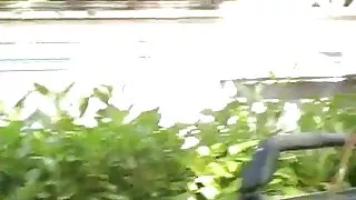 Voyeur en sexig blond milf granne på campingen