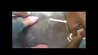 Indisk flicka dildo flash i auto rikshaw