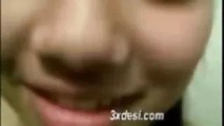 Indisk flicka utblottad